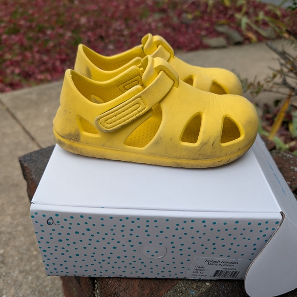 Ten Little Toddler Splash Sandals In Daisy Yellow - Picture 4 of 8